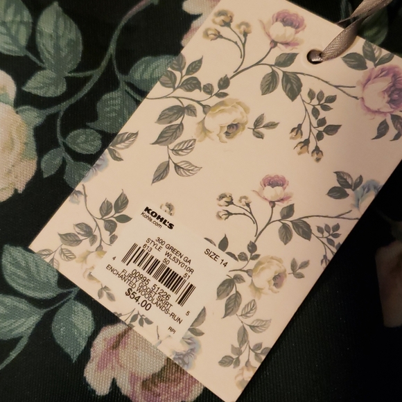 Lauren Conrad scuba skirt NWT - Picture 5 of 6